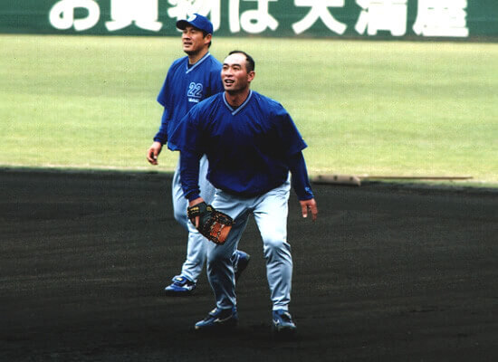 大豊泰昭と山﨑武司　2002年、広島市民球場で
